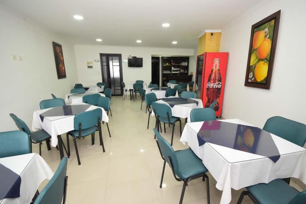 Hotel Zafiro Plaza Tunja Exteriör bild